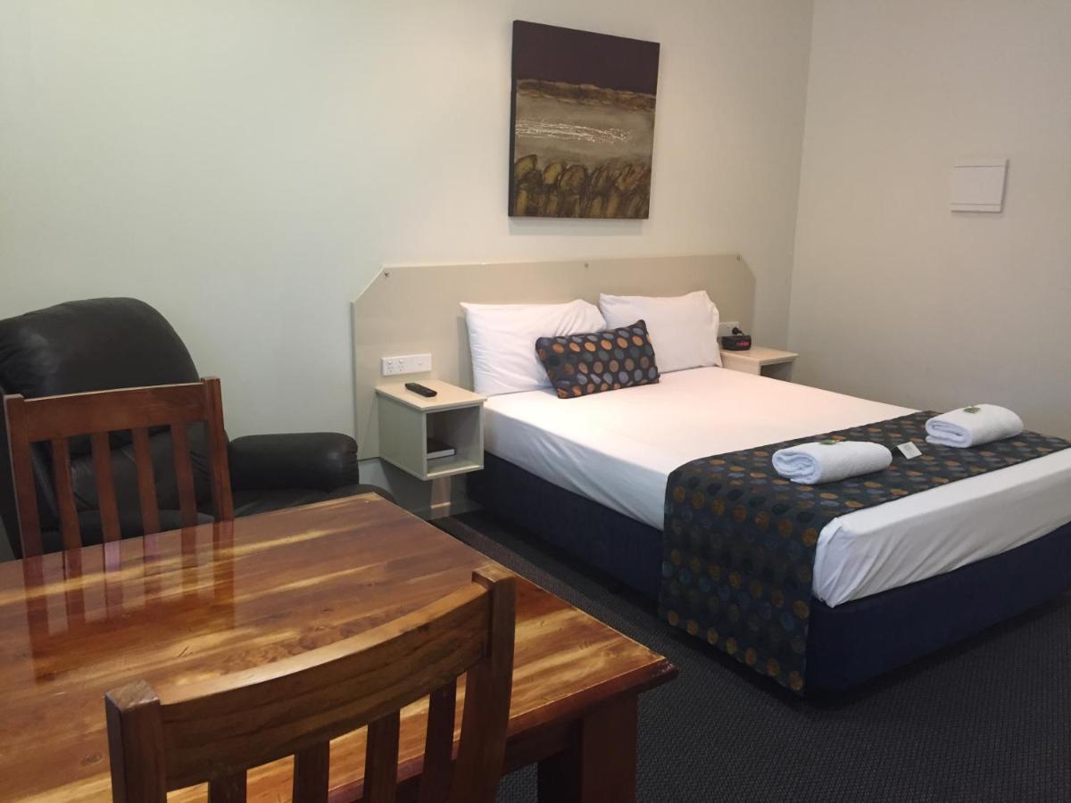 Bluewater Harbour Motel Bowen Habitación foto